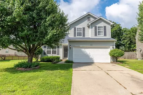 506 Thompson Dr, Fairborn, OH 45324