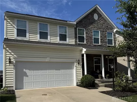 8133 Bushclover Dr, Tipp City, OH 45371