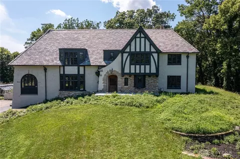 999 Harman Ave, Oakwood, OH 45419