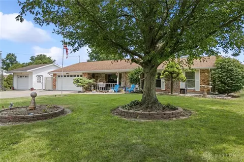 3172 Folk Ream Rd, Springfield, OH 45502 photo 2