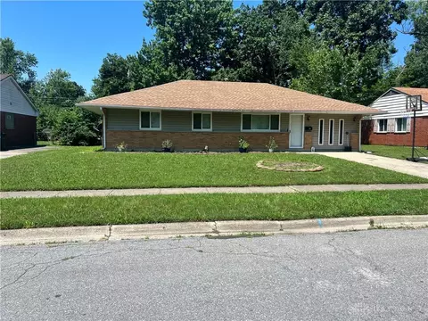 83 Brookhaven Dr, Dayton, OH 45426