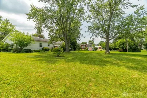 Exterior - 120 E Pinehurst St, Sidney, OH 45365 photo 8 of 8