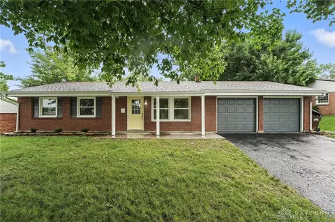 360 Ledbetter Rd, Xenia, OH 45385