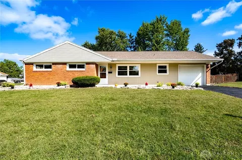 119 Blackstone Dr, Dayton, OH 45459