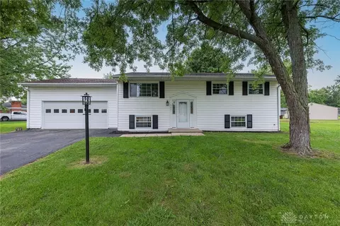 907 Timothy Ave, Carlisle, OH 45005
