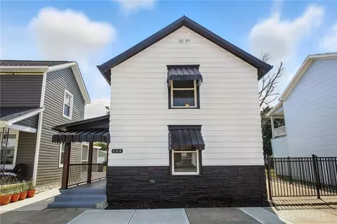 154 S Main St, Miamisburg, OH 45342