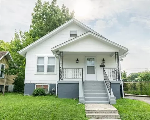 1906 Kensington Dr, Dayton, OH 45406