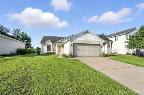 843 Barrington Ct, Trenton, OH 45067