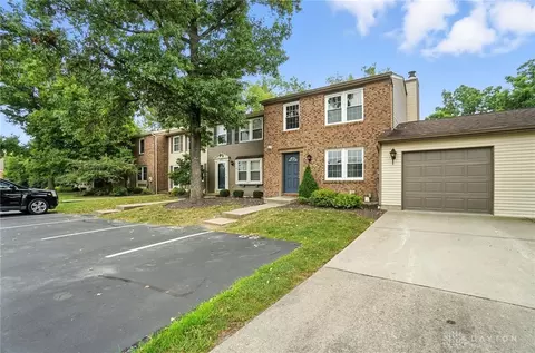 8168 Mill Creek Cir, West Chester, OH 45069