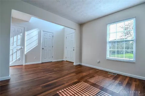 2385 Gardner Dr, Fairborn, OH 45324 photo 6