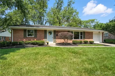 967 Independence Dr, Dayton, OH 45429