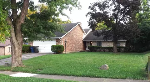 1640 Pinecrest Dr, Dayton, OH 45414