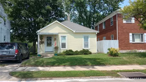 827 Chelsea Ave, Dayton, OH 45420
