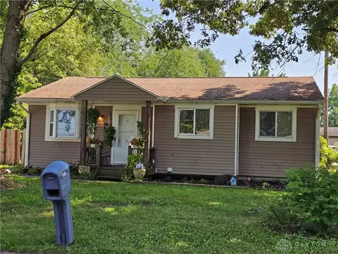 14 Nelson St, Jamestown, OH 45335
