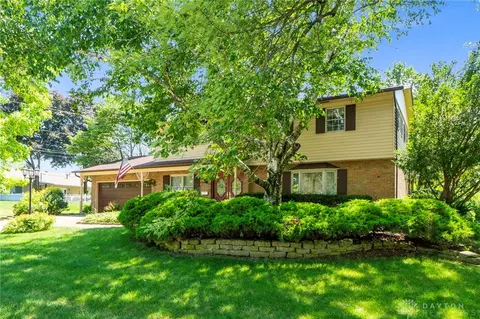 3156 Leonora Dr, Kettering, OH 45420 photo 2