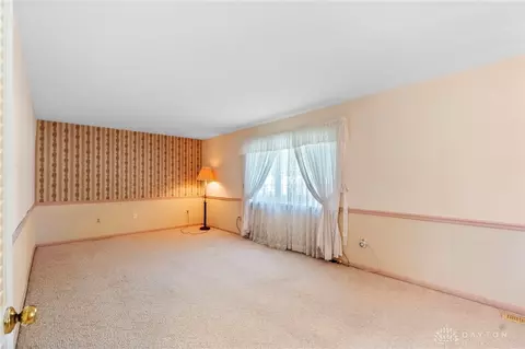 3156 Leonora Dr, Kettering, OH 45420 photo 9