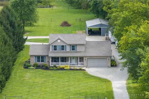 1211 Pratt Rd, Blanchester, OH 45107