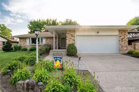 1608 Woodhall Ct, Middletown, OH 45042