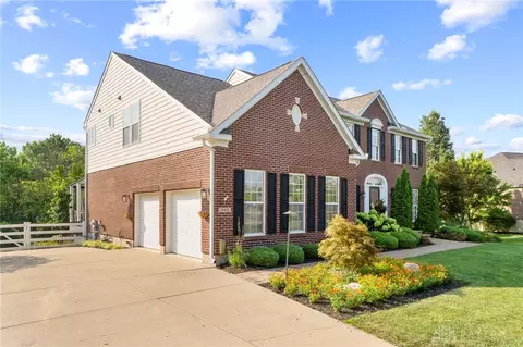 545 Sage Run Dr, Lebanon, OH 45036