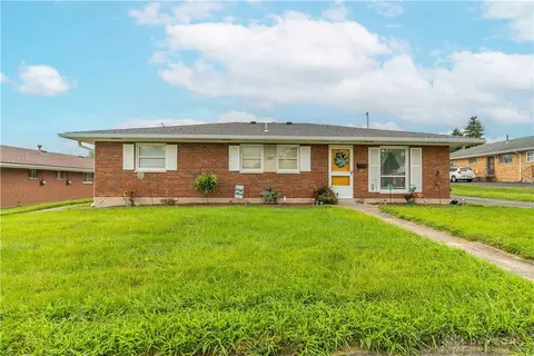 320 Heather St, Englewood, OH 45322