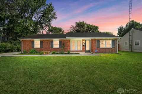 851 Corvette Ave, New Carlisle, OH 45344