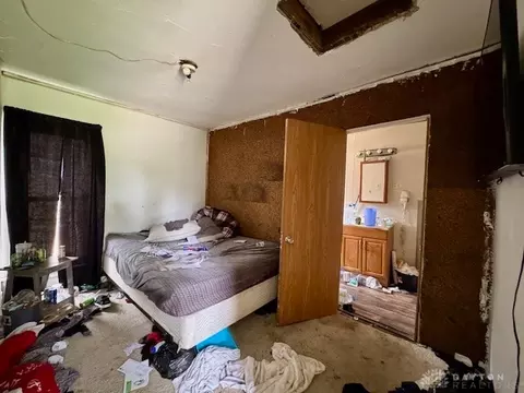Bedroom - 913 Tibbetts Ave, Springfield, OH 45505 photo 1 of 6