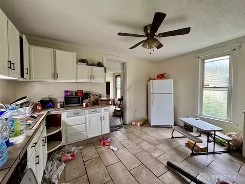 Kitchen - 913 Tibbetts Ave, Springfield, OH 45505 photo 1 of 3