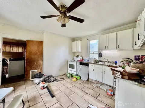 Kitchen - 913 Tibbetts Ave, Springfield, OH 45505 photo 3 of 3