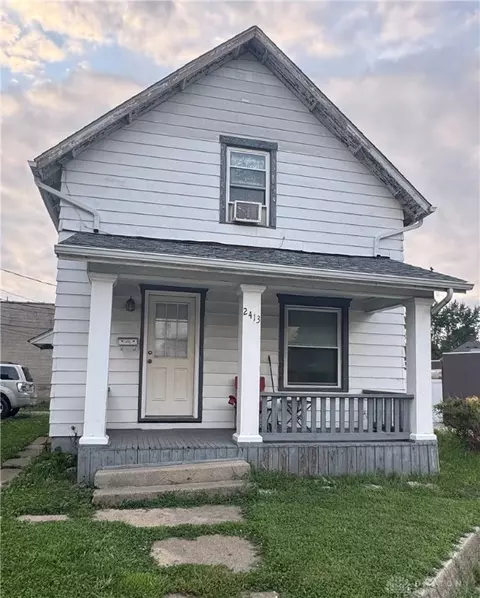 2413 S Smithville Rd, Dayton, OH 45420