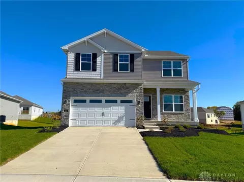 499 Hollywood Blvd, Xenia, OH 45385