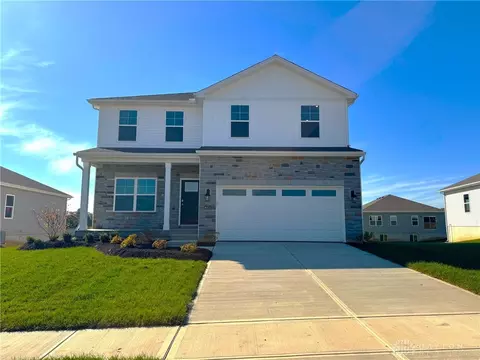 1814 Palmer Ct, Xenia, OH 45385