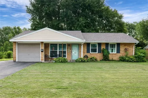 7806 Washington Park Dr, Dayton, OH 45459