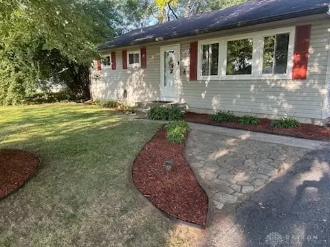 2928 Prentice Dr, Dayton, OH 45420