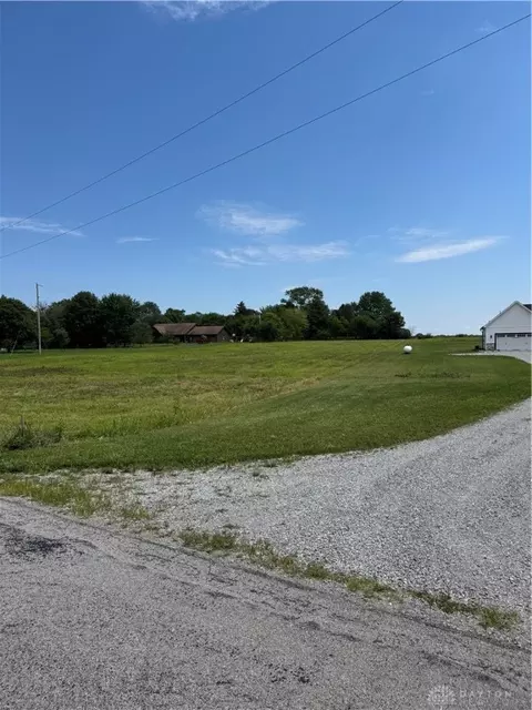 5436 N Hampton Rd, Springfield, OH 45502