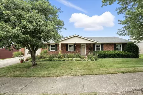 32 Mary Elaine Dr, Hamilton, OH 45013