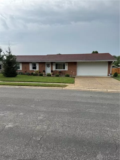 421 Pear St, Eaton, OH 45320