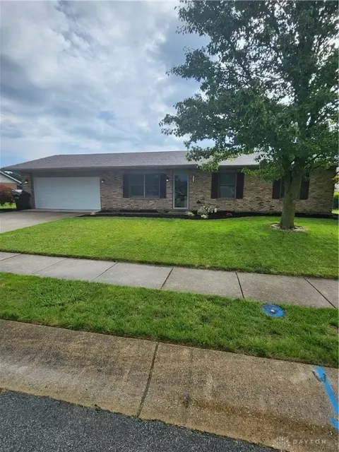 1664 Redbud Ln, Eaton, OH 45320