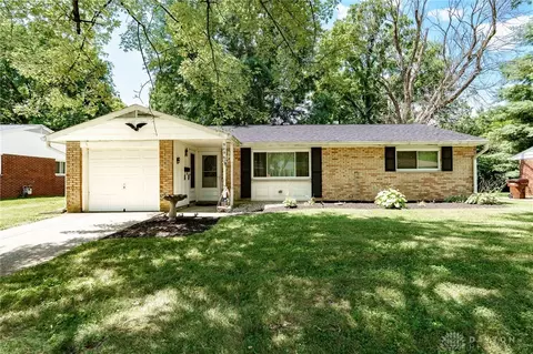 909 Stanwood Dr, Lebanon, OH 45036