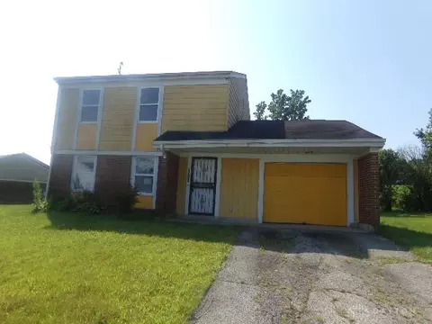 2010 Riverbrook Ct, Trotwood, OH 45426