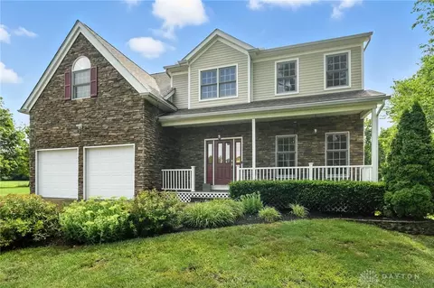 1740 Magnolia Ct, Lebanon, OH 45036