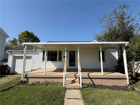 1033 Victoria Ave, Fairborn, OH 45324