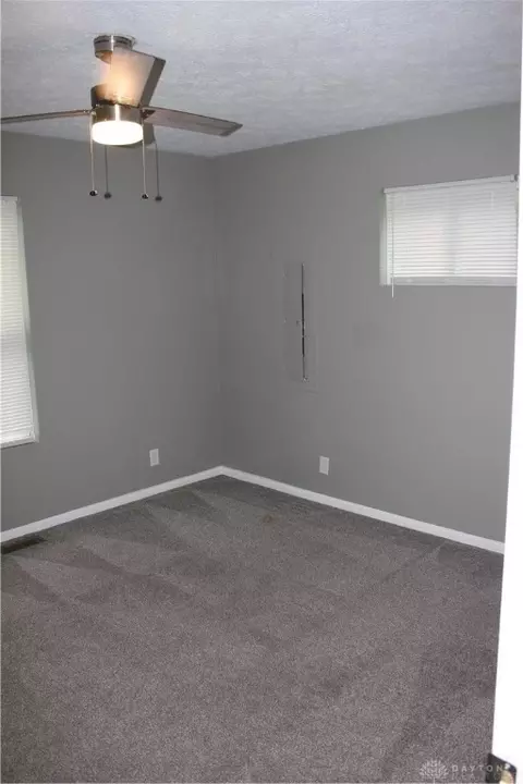 134 S Light St, Springfield, OH 45506 photo 12