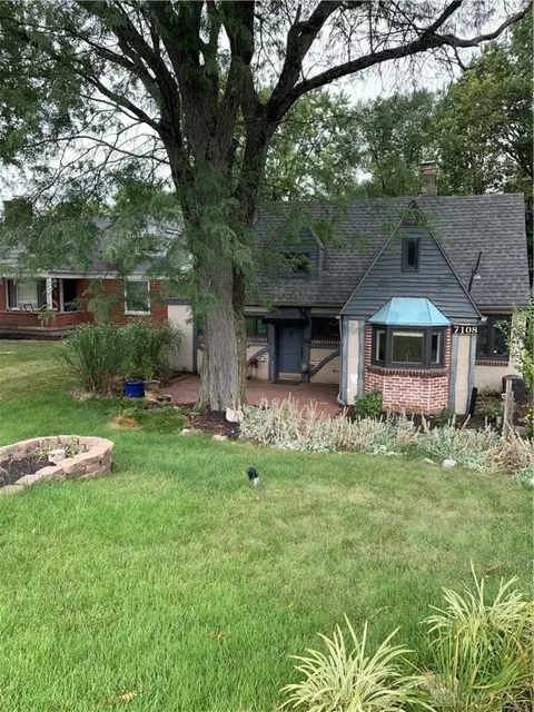 7108 N Main St, Dayton, OH 45415