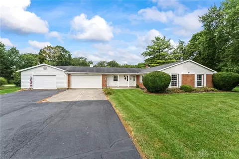4360 W Brunson Ln, Piqua, OH 45356