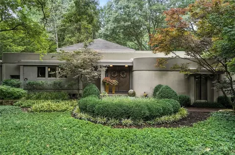 6035 Mad River Rd, Washington Township, OH 45459