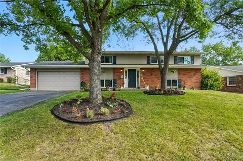 518 Rader Dr, Vandalia, OH 45377