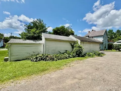 721 W Pleasant St, Springfield, OH 45506 photo 4