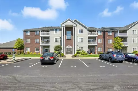 2305 Pinnacle Private Ct #310, Fairborn, OH 45324
