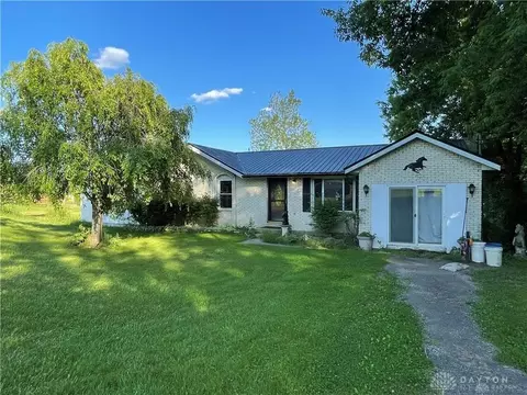 124 Old Mill Rd, Springfield, OH 45506