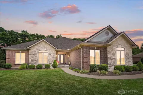 510 N Hills Blvd, Springboro, OH 45066
